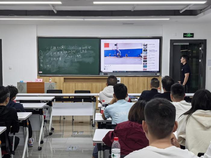 简短的篮球训练总结与反思作文_0